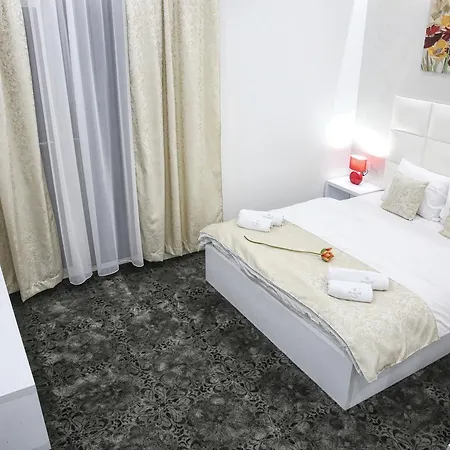 Sunny Hill Garden 3* Stara Pazova